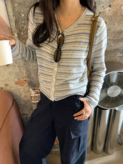 ショート丈ボーダーカーディガン