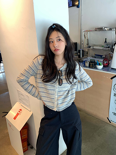 ショート丈ボーダーカーディガン