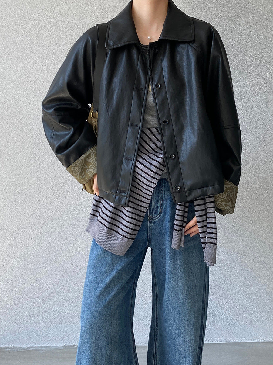 抜け感シルエットでこなれ見えするブラックレザージャケット