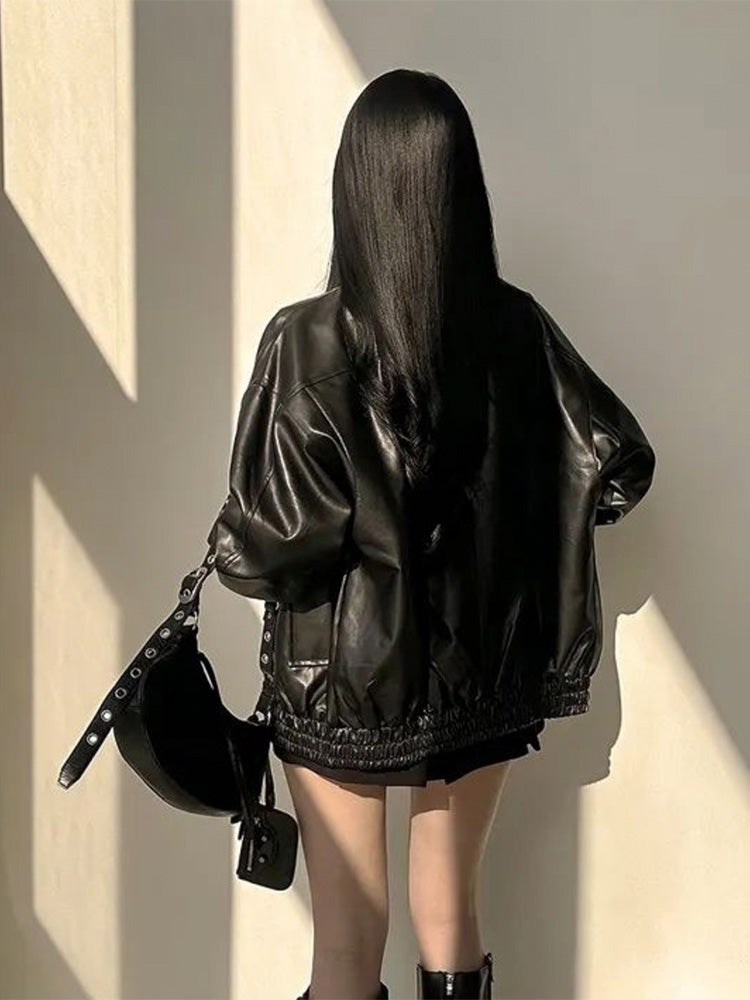 オーバーサイズでこなれる、ハンサムモードなレザージャケット