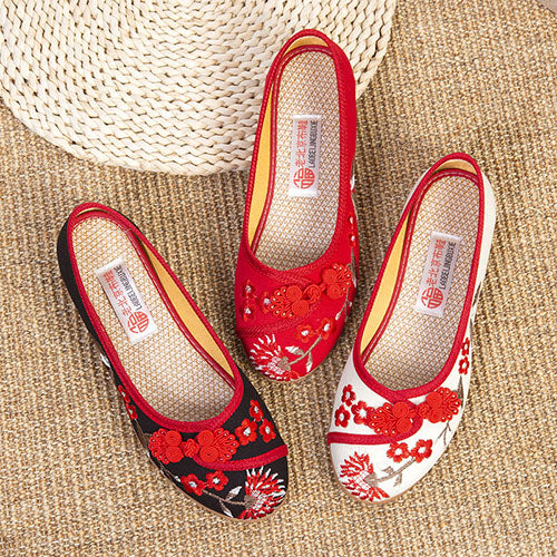 チャイナボタン刺繍シューズ