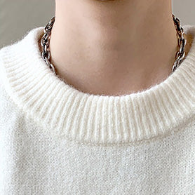 ドロップショルダーカラーニット