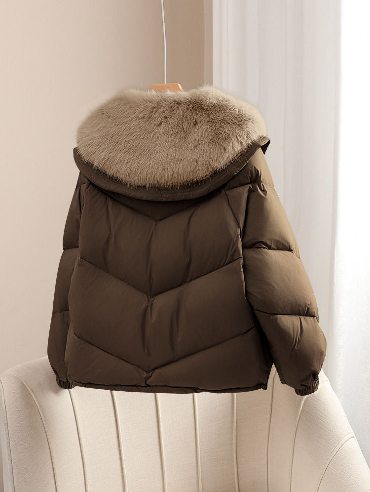 ふわもこ襟で冬のヒロインに♡フェイクファーダウン