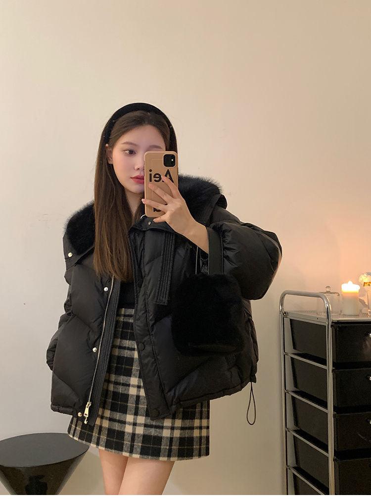 ふわもこ襟で冬のヒロインに♡フェイクファーダウン