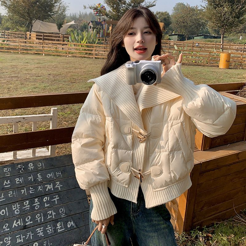 ニット×ダウンで可愛さをワンランクアップ！ニットダウンコート