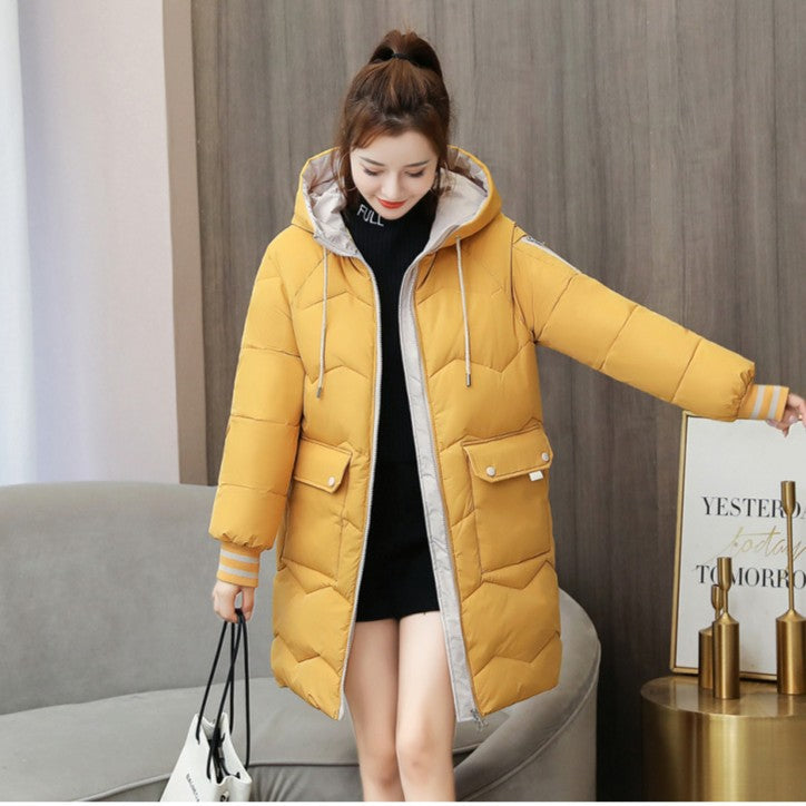 冬を華やかに彩るバイカラーロングダウン