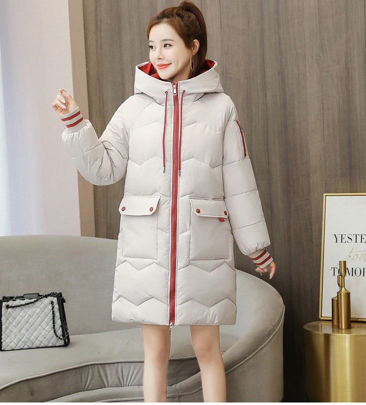 冬を華やかに彩るバイカラーロングダウン