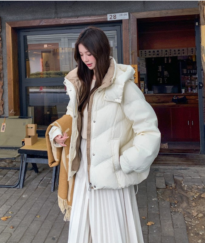 大人かわいい配色でおしゃれ上級者に！バイカラーダウン