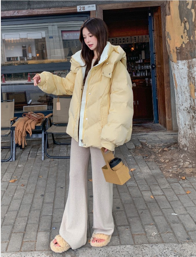 大人かわいい配色でおしゃれ上級者に！バイカラーダウン