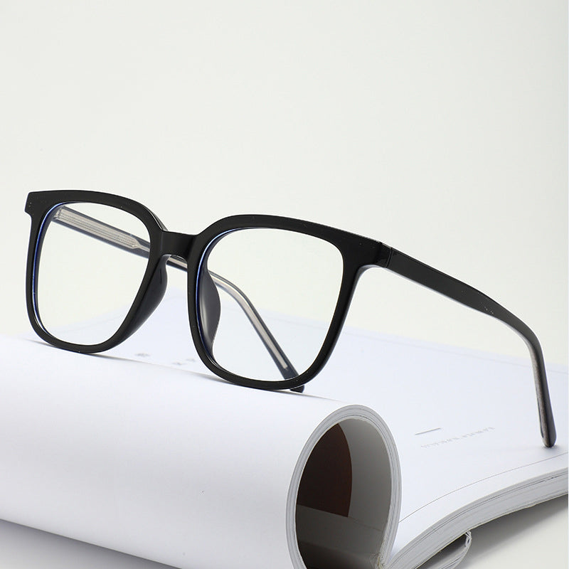 モダン　クラシック　黒ぶち眼鏡