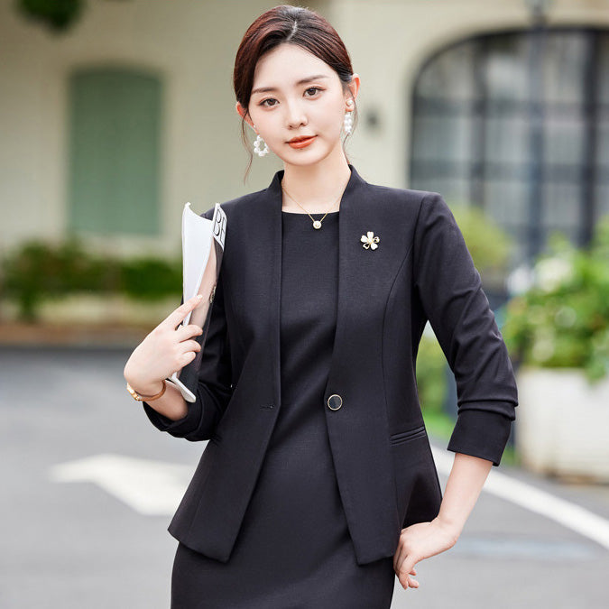 襟なし 洗練フォーマル ノーカラージャケット