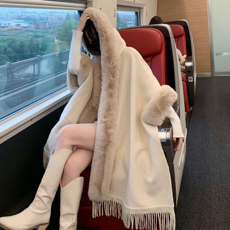 フード付きウール調 ケープマント