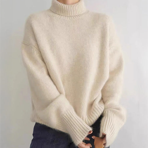 タートルネックニットセーター