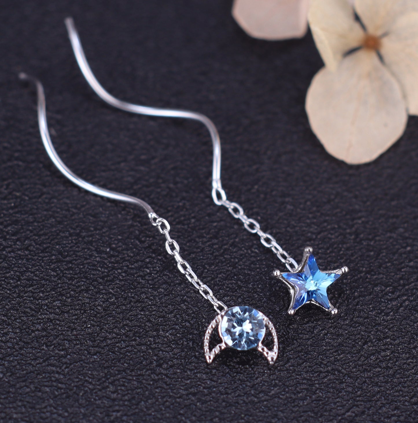 ブルースター＆ムーンウェーブ 非対称タッセルピアス