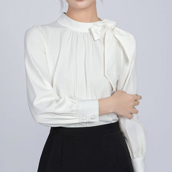 サテン風リボンブラウス