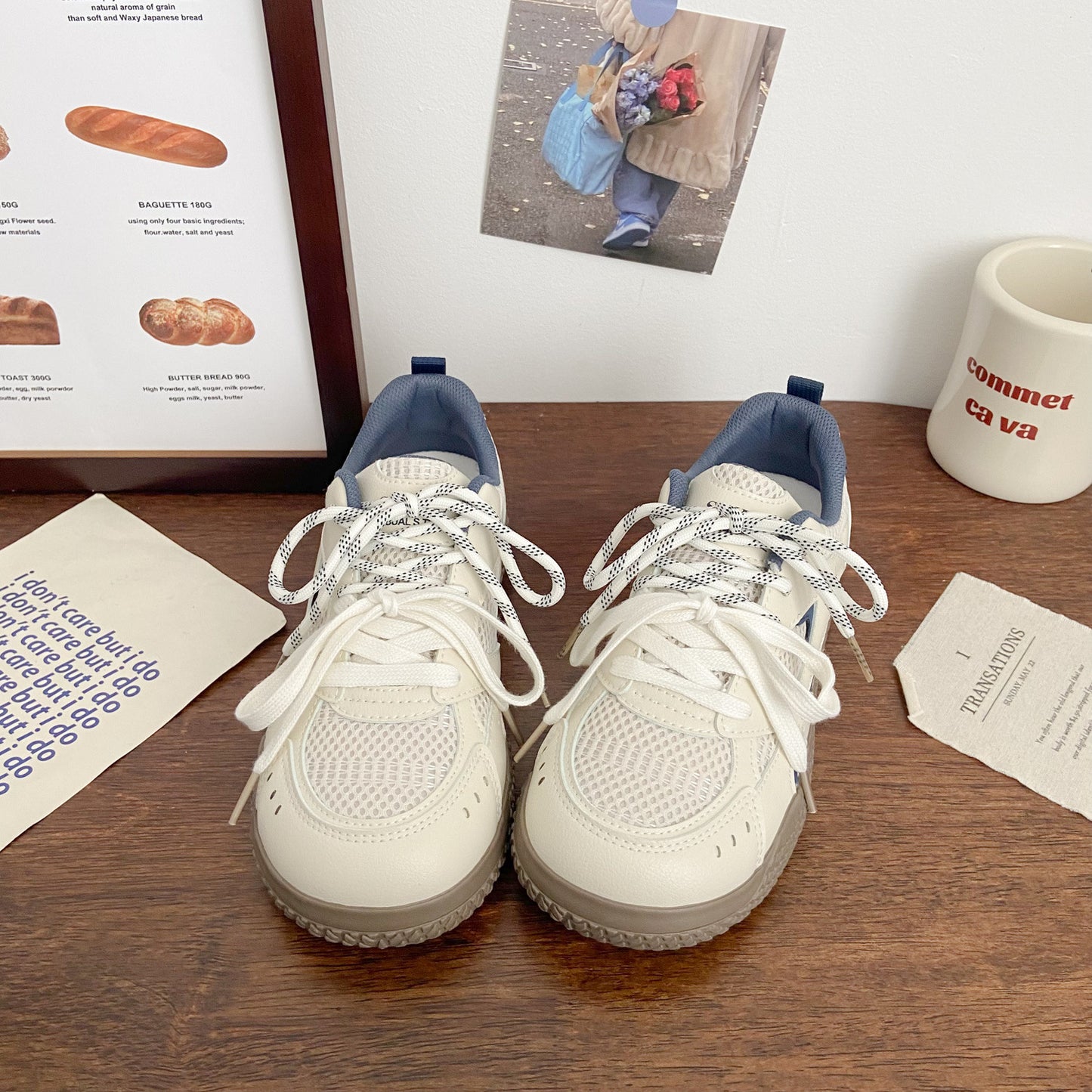 スポーティスニーカー