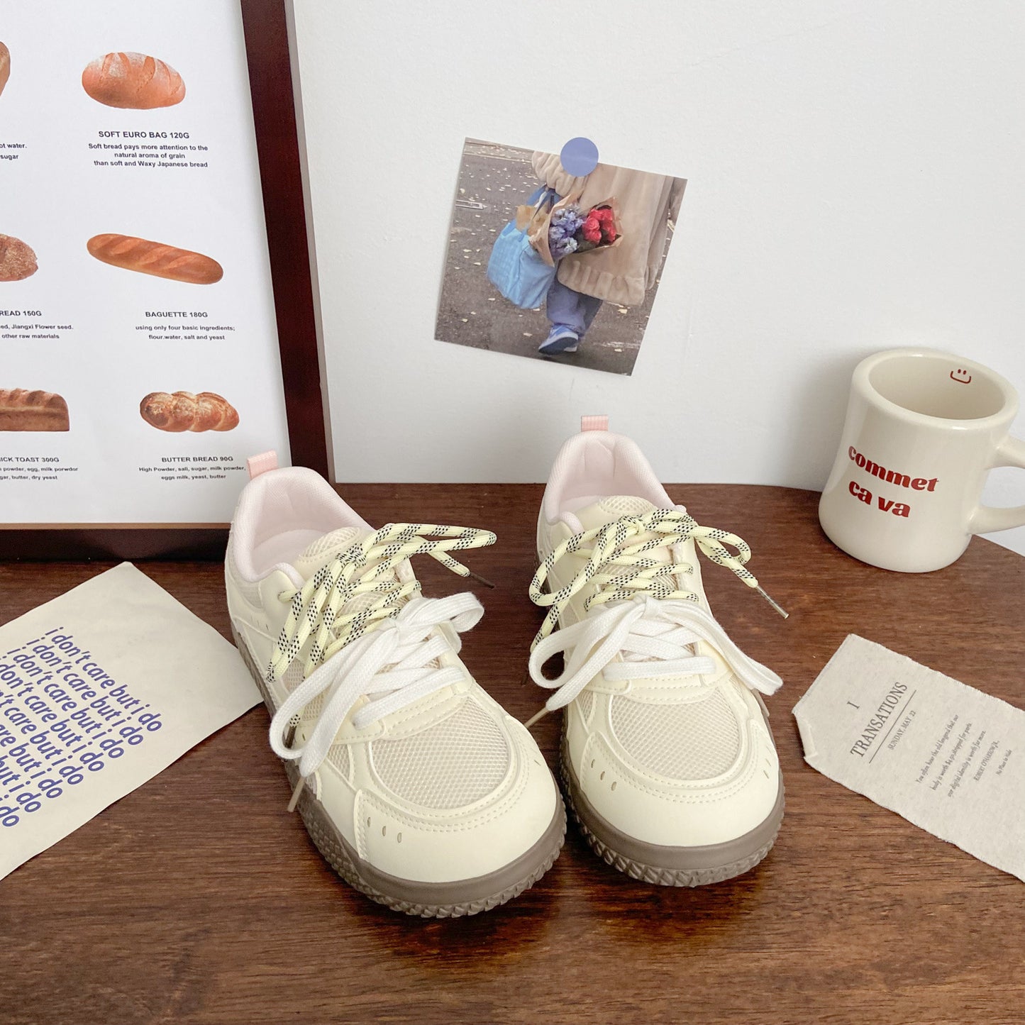 スポーティスニーカー