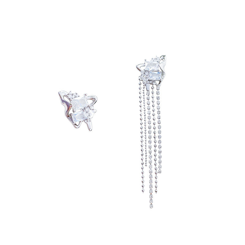 ユニーク非対称タッセル スタッドイヤリング