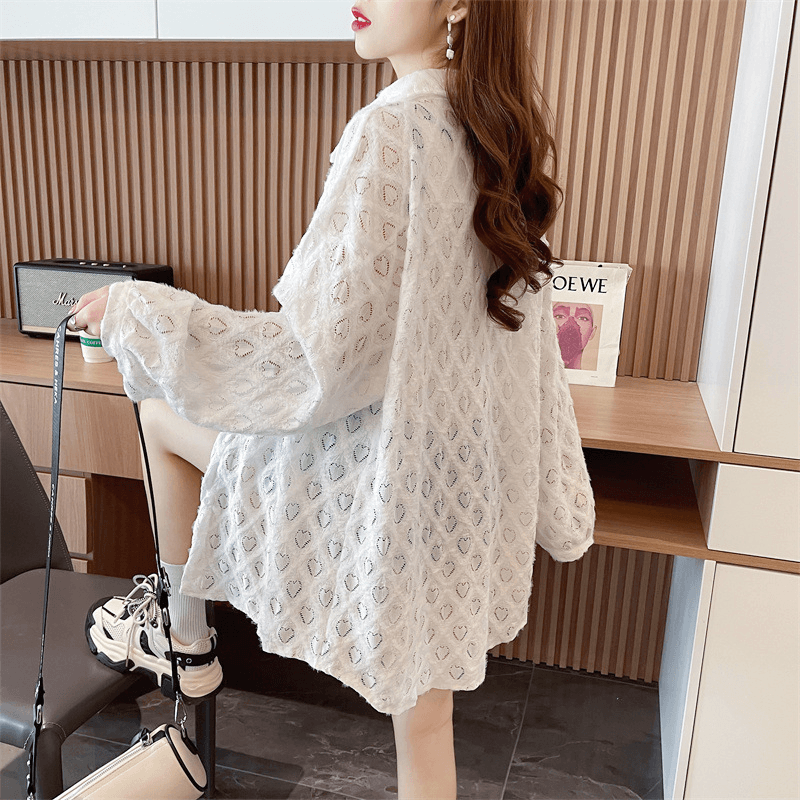 透かし柄シアー白シャツ画像_横