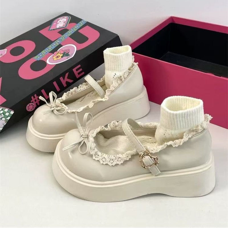 上品さと高級感♦厚底クラシカルエナメルリボンシューズ